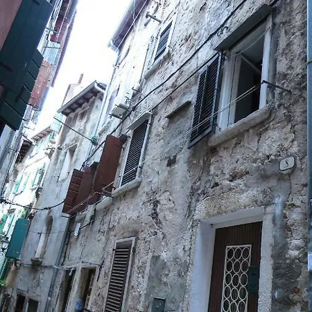 Διαμέρισμα Studio Tihana *